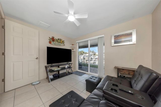 2600 N PAULA DRIVE 12D, Dunedin, FL 34698