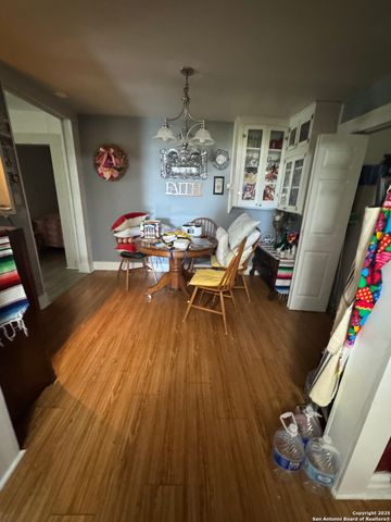 223 W RIO GRANDE, Pearsall, TX 78061