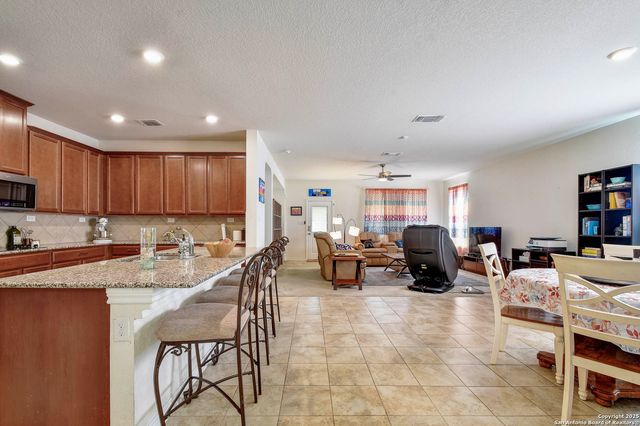 145 Rustic, Universal City, TX 78148