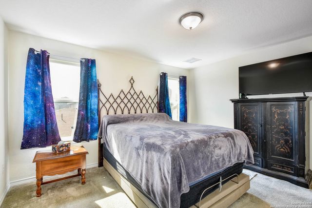 145 Rustic, Universal City, TX 78148