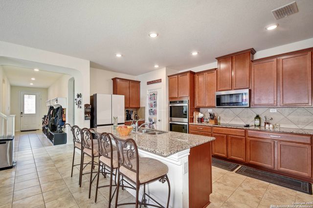 145 Rustic, Universal City, TX 78148