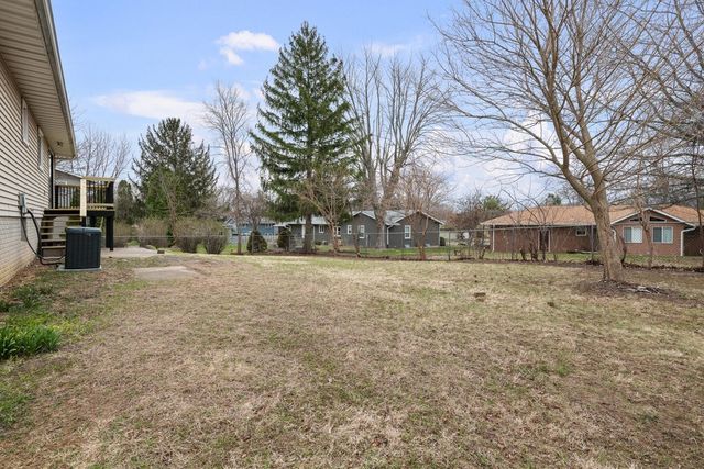 2501 E 34th Street Court, Davenport, IA 52807