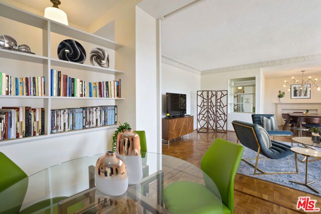450 N Rossmore Avenue, Los Angeles, CA 90004
