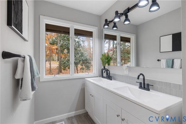 1 Brandon Cir, Williamsburg, VA 23185