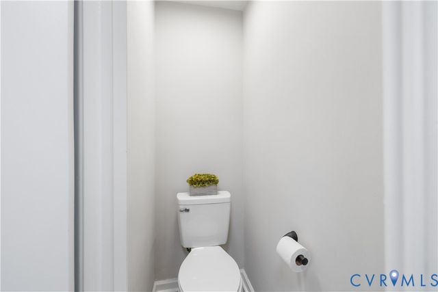 1 Brandon Cir, Williamsburg, VA 23185