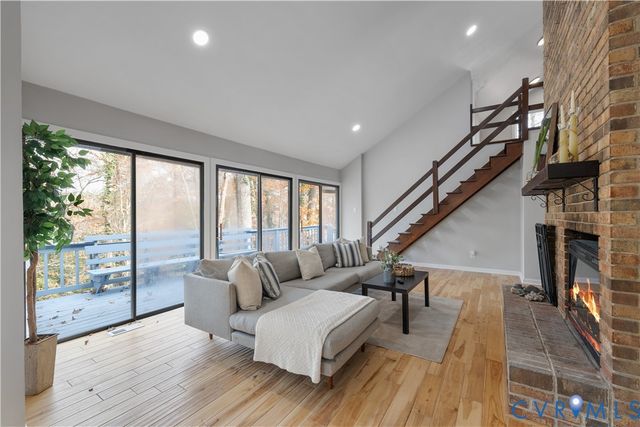 1 Brandon Cir, Williamsburg, VA 23185