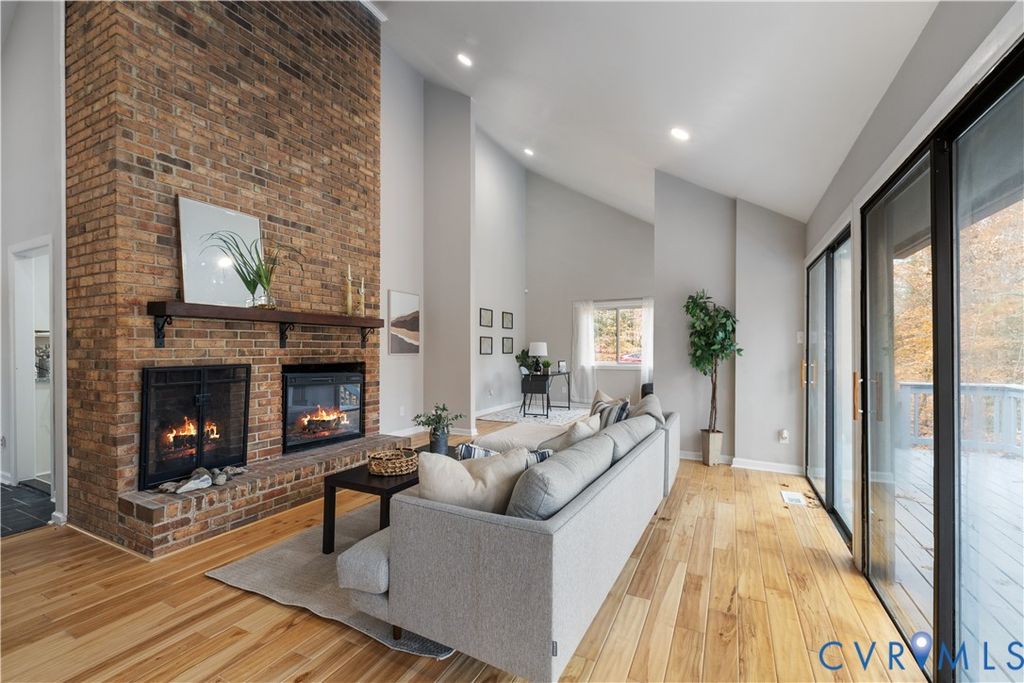 1 Brandon Cir, Williamsburg, VA 23185