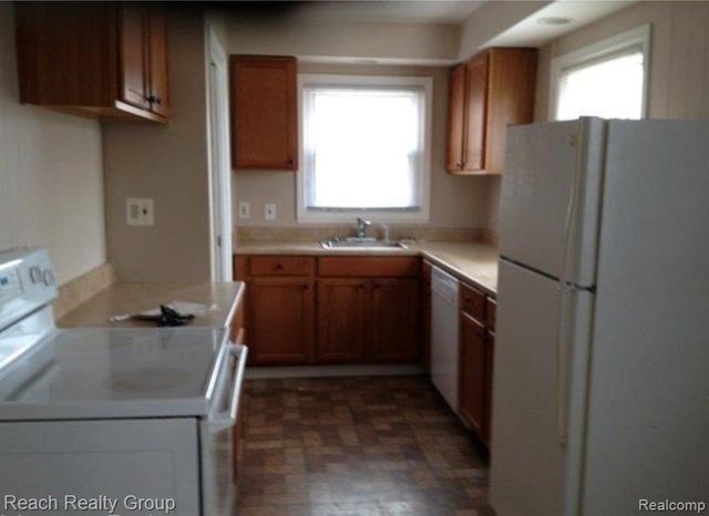 20010 Voiland Street, Roseville, MI 48066