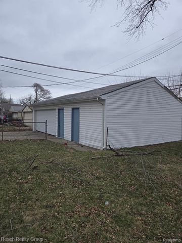 20010 Voiland Street, Roseville, MI 48066