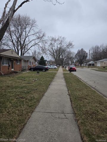 20010 Voiland Street, Roseville, MI 48066