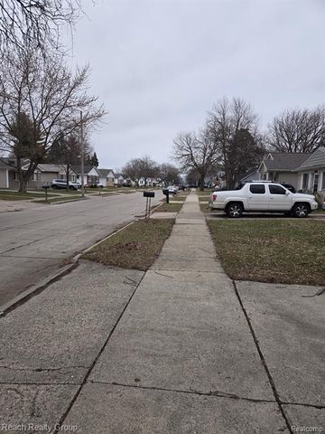 20010 Voiland Street, Roseville, MI 48066