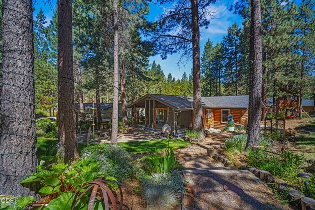 16878 Jacinto Road, Bend, OR 97707