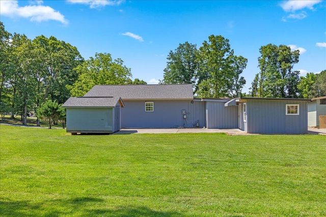 224 County Road 146, Riceville, TN 37370