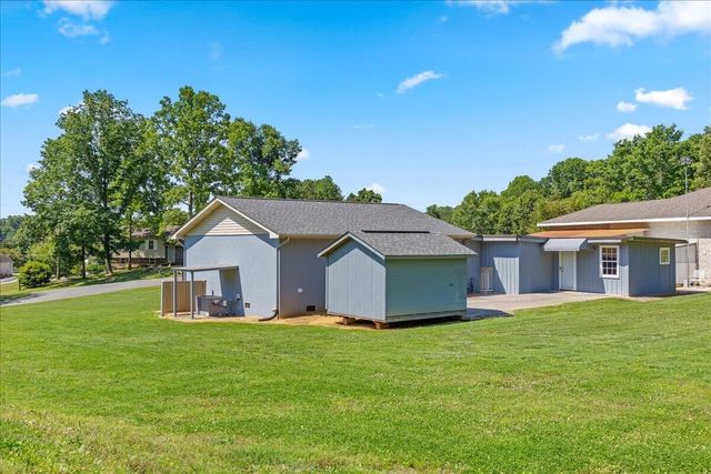 224 County Road 146, Riceville, TN 37370