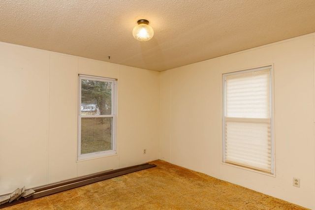 141 Sunrise Lane, Gardner, MA 01440