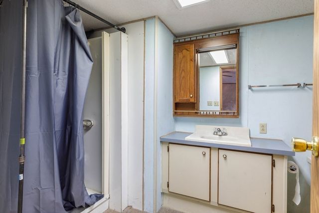 141 Sunrise Lane, Gardner, MA 01440