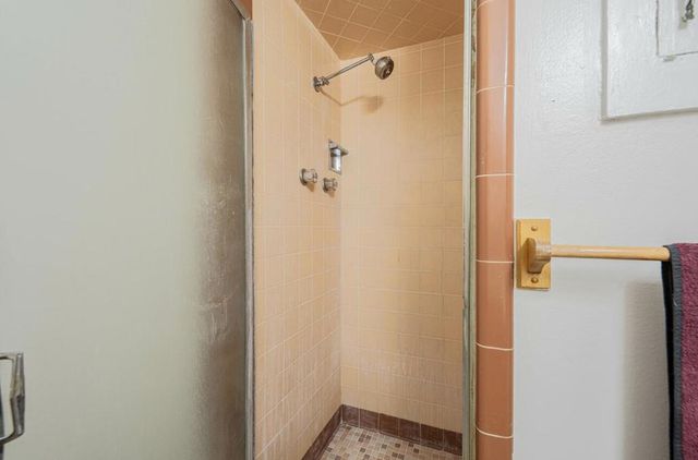 454 Paradise Road, Salinas, CA 93907