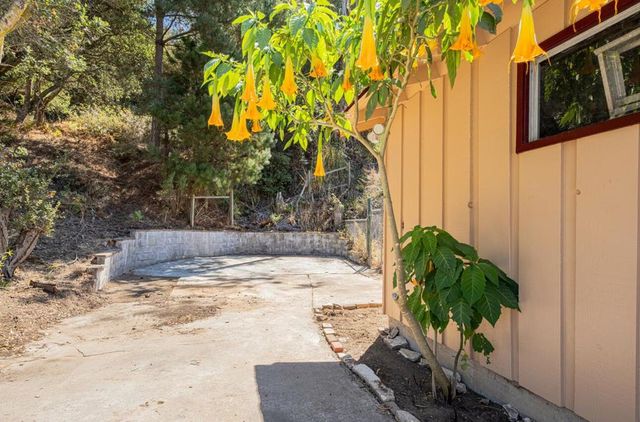 454 Paradise Road, Salinas, CA 93907