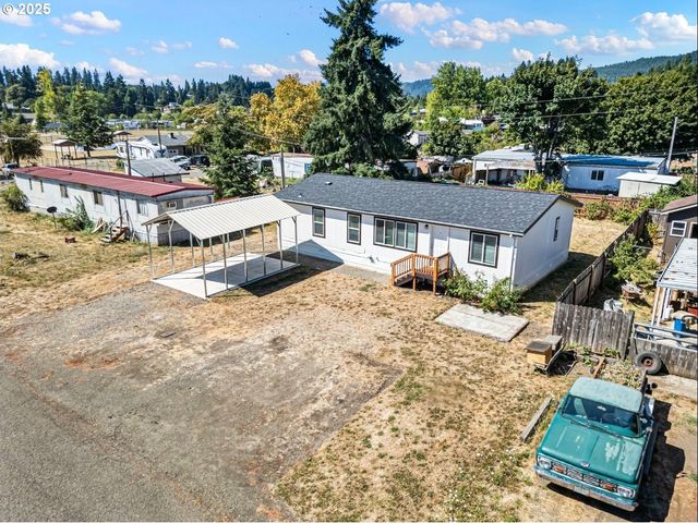 435 SPRUCE St, Yoncalla, OR 97499