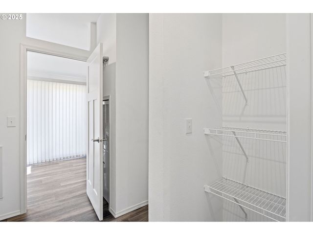 435 SPRUCE St, Yoncalla, OR 97499