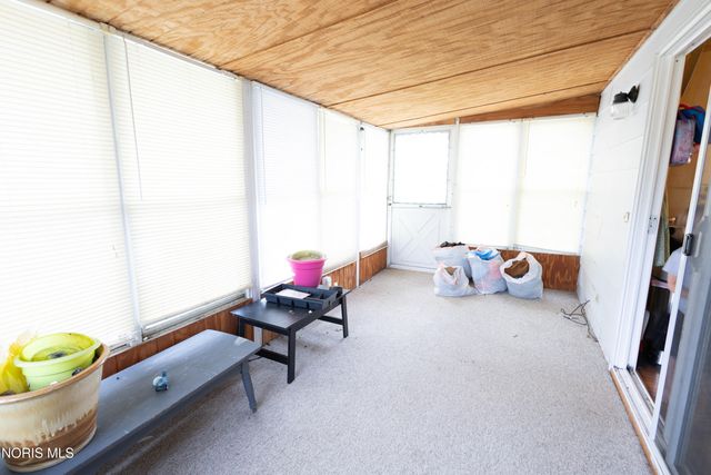 100 Warrington Avenue, Findlay, OH 45840