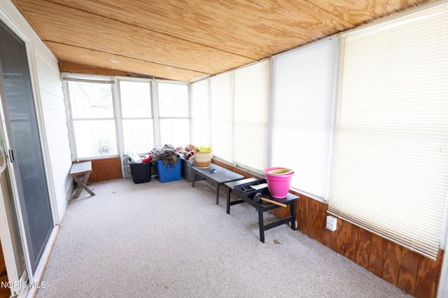 100 Warrington Avenue, Findlay, OH 45840