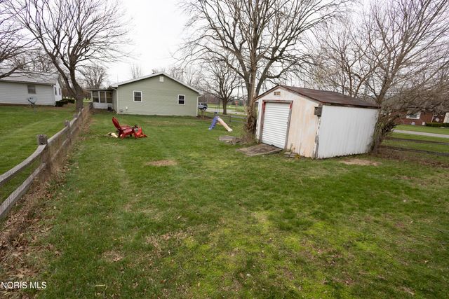 100 Warrington Avenue, Findlay, OH 45840