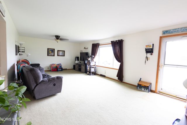 100 Warrington Avenue, Findlay, OH 45840