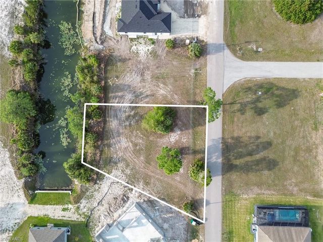 3440 NE 17th PL, Cape Coral, FL 33909