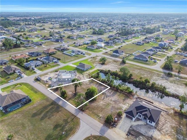 3440 NE 17th PL, Cape Coral, FL 33909