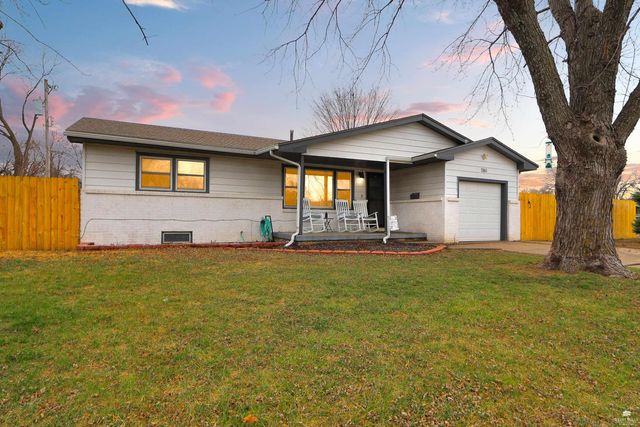 1361 Fogarty Drive, Junction City, KS 66441