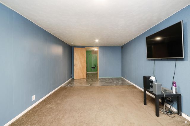 1361 Fogarty Drive, Junction City, KS 66441