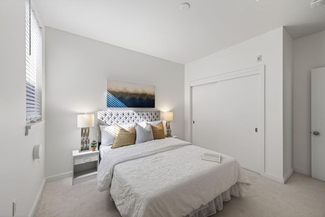 570 Innes Avenue 204, San Francisco, CA 94124
