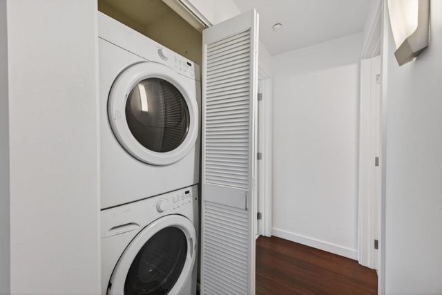 570 Innes Avenue 204, San Francisco, CA 94124