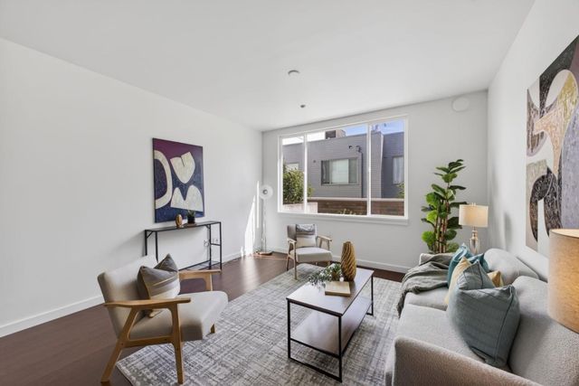 570 Innes Avenue 204, San Francisco, CA 94124