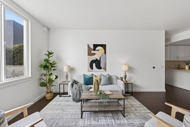 570 Innes Avenue 204, San Francisco, CA 94124