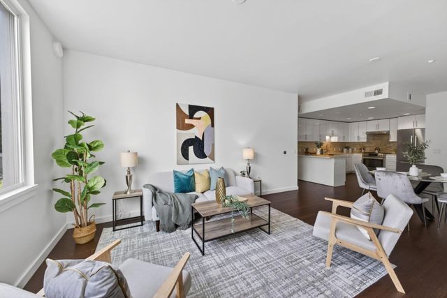 570 Innes Avenue 204, San Francisco, CA 94124