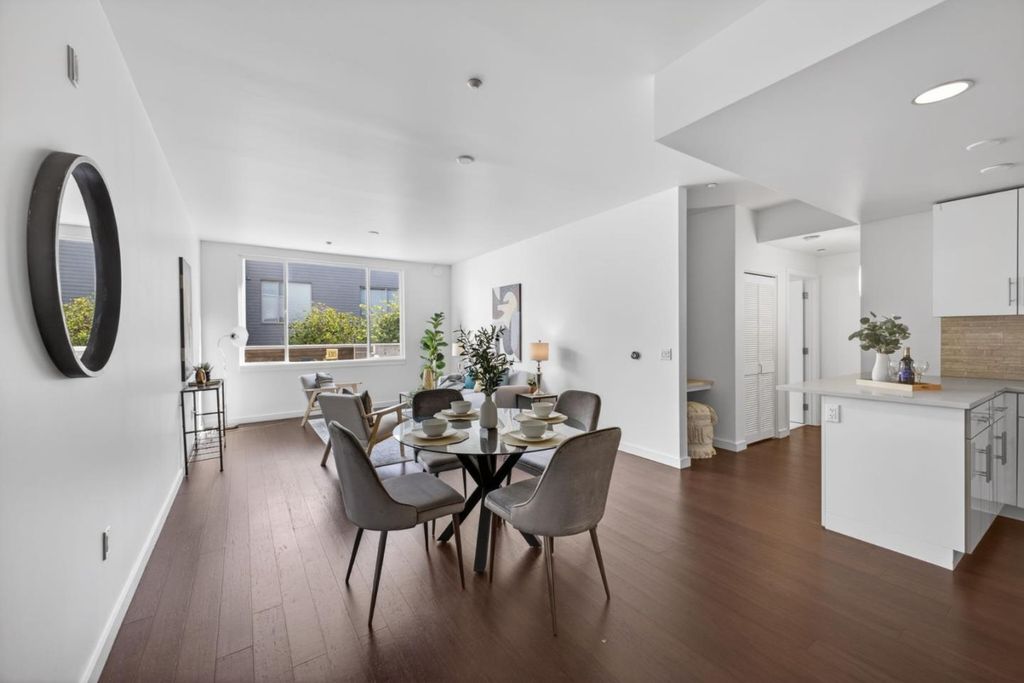 570 Innes Avenue 204, San Francisco, CA 94124