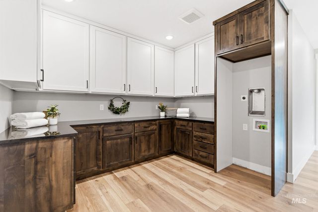 14947 Red Barn Ct, Caldwell, ID 83607