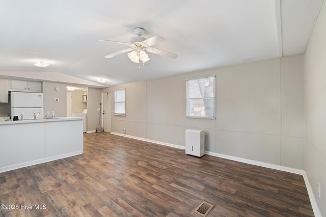 1231 Daffodil Drive, Shallotte, NC 28470