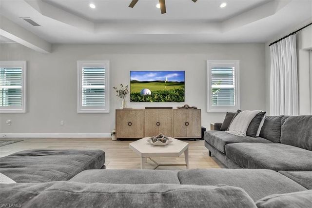 13861 Magnolia Isle DR, Fort Myers, FL 33905