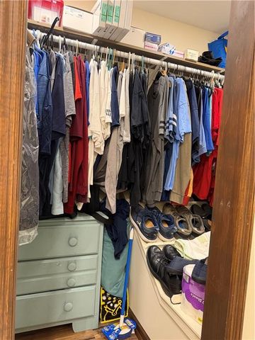 7801 N Euclid Avenue, Kansas City, MO 64118