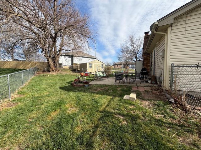 7801 N Euclid Avenue, Kansas City, MO 64118