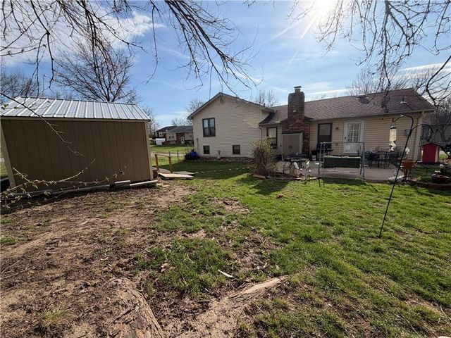 7801 N Euclid Avenue, Kansas City, MO 64118