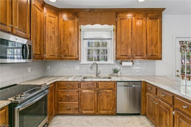 5 Riding PATH, Hampton, VA 23669