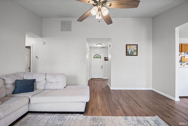 672 Harrison Circle, Dayton, IN 47941