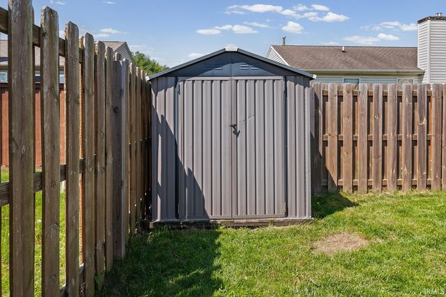 672 Harrison Circle, Dayton, IN 47941