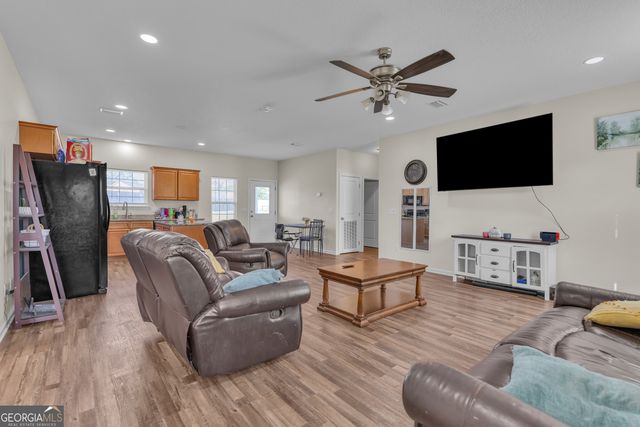 186 Mill Branch Circle, Douglas, GA 31535