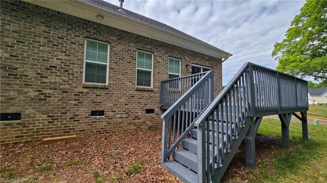7155 Reynolds Mill Circle, Lewisville, NC 27023
