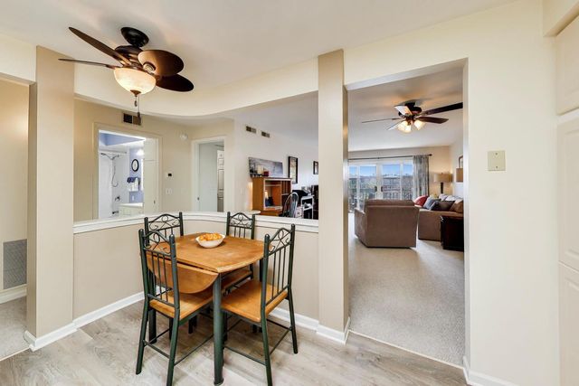 3940 W Bryn Mawr Avenue 501, Chicago, IL 60659